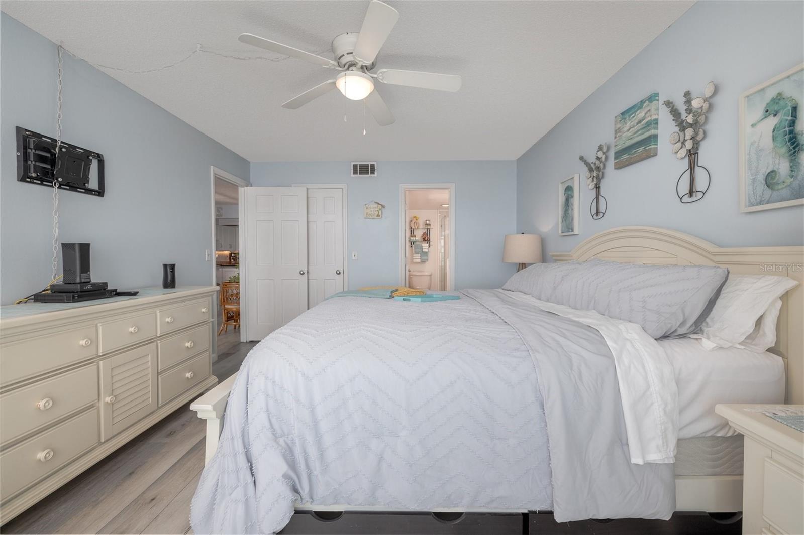 Image 12 of 22 For 2222 Ocean Shore Boulevard 304b