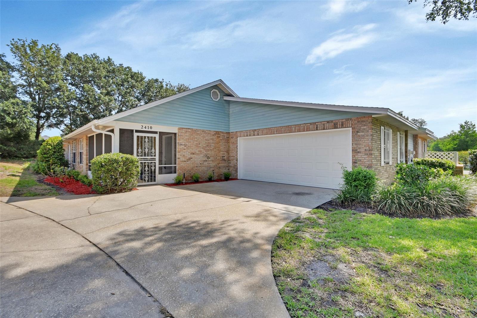 Image 4 of 30 For 2410 Glen Eagles Drive