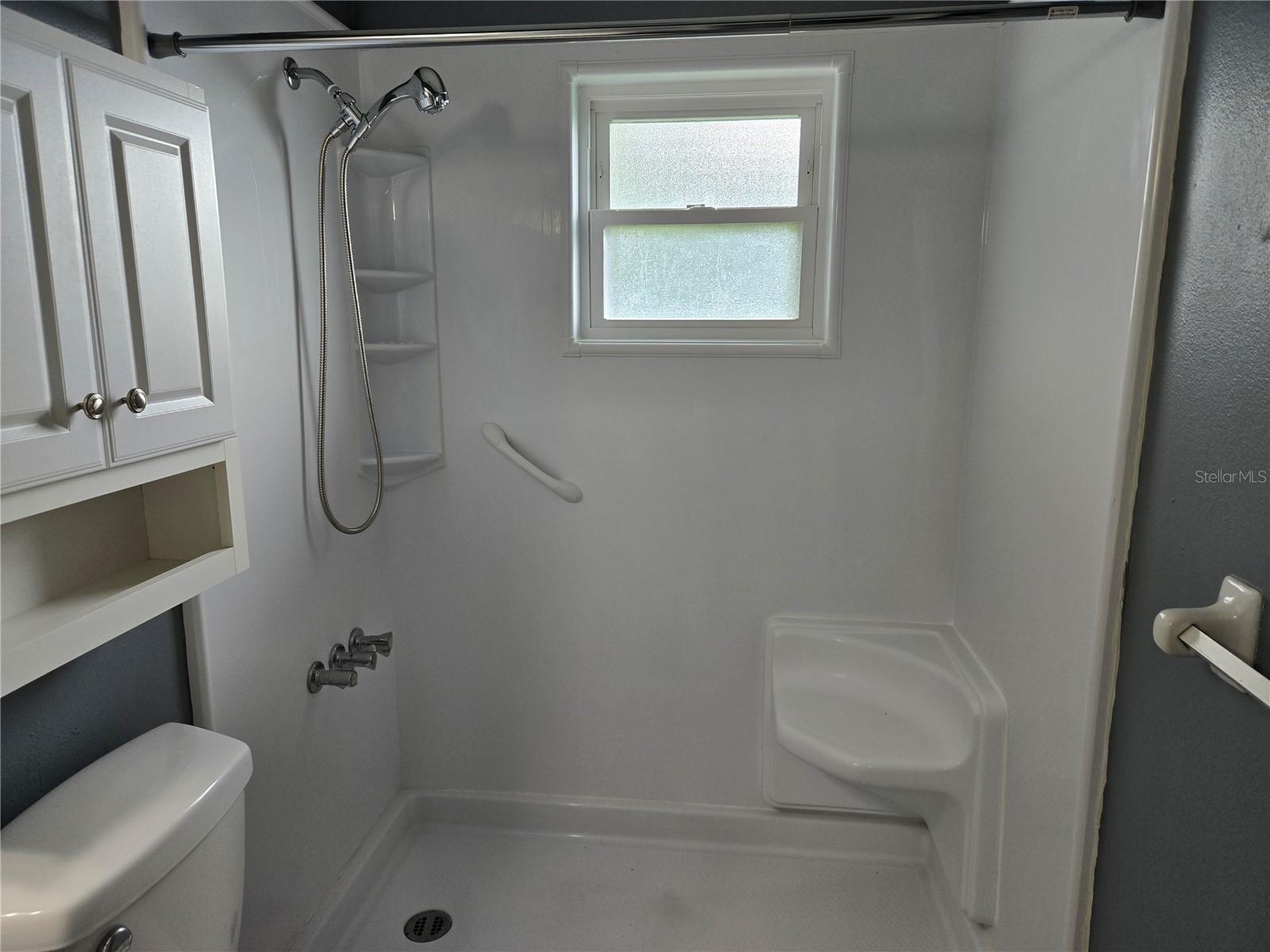 Image 16 of 25 For 233 Elmwood Avenue 290
