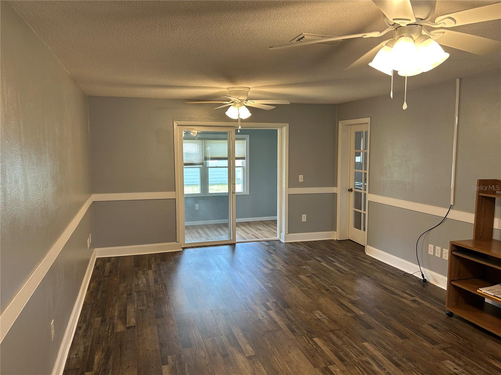 Image 6 of 15 For 233 Elmwood Avenue 290