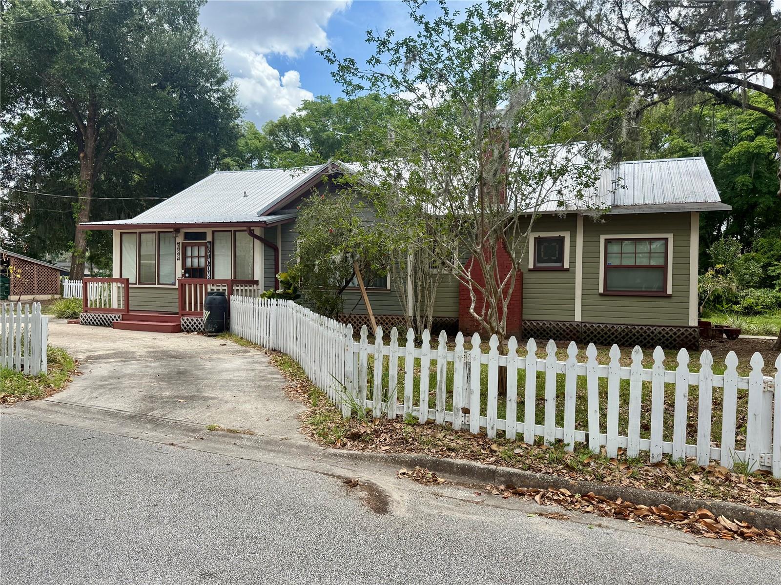 Image 2 of 56 For 100 Stetson Avenue