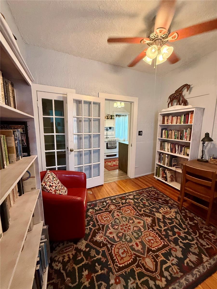Image 41 of 56 For 100 Stetson Avenue
