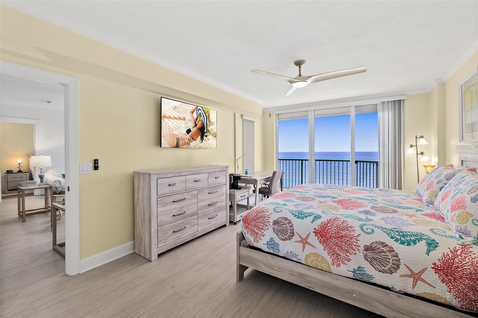 Image 12 of 63 For 3315 Atlantic Avenue 1406