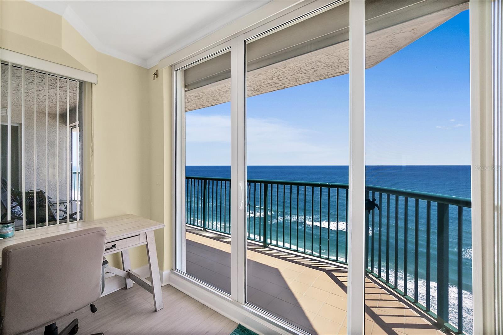 Image 14 of 63 For 3315 Atlantic Avenue 1406