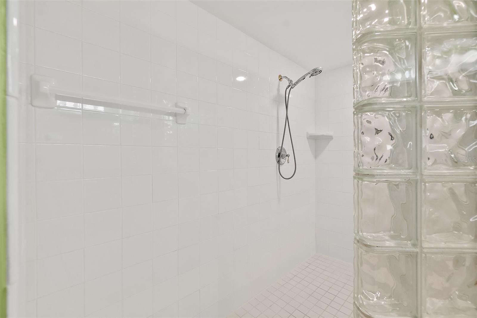 Image 4 of 63 For 3315 Atlantic Avenue 1406