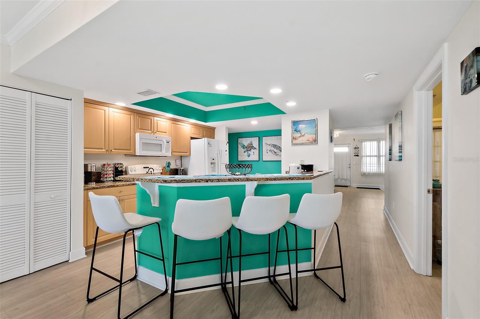 Image 5 of 63 For 3315 Atlantic Avenue 1406