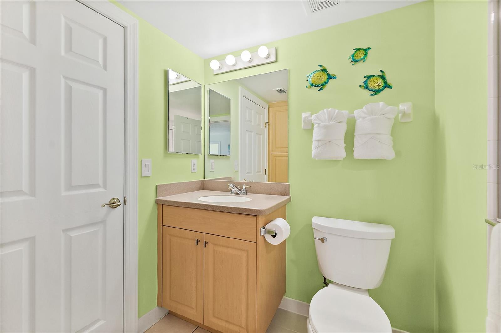 Image 9 of 63 For 3315 Atlantic Avenue 1406