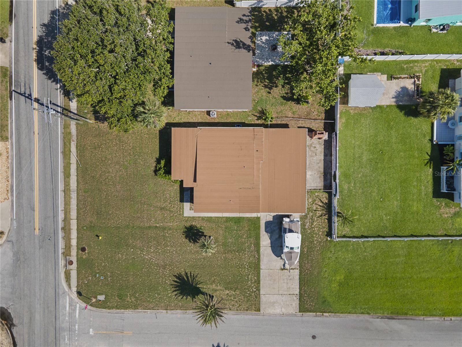 Image 16 of 24 For 3267 Peninsula Drive