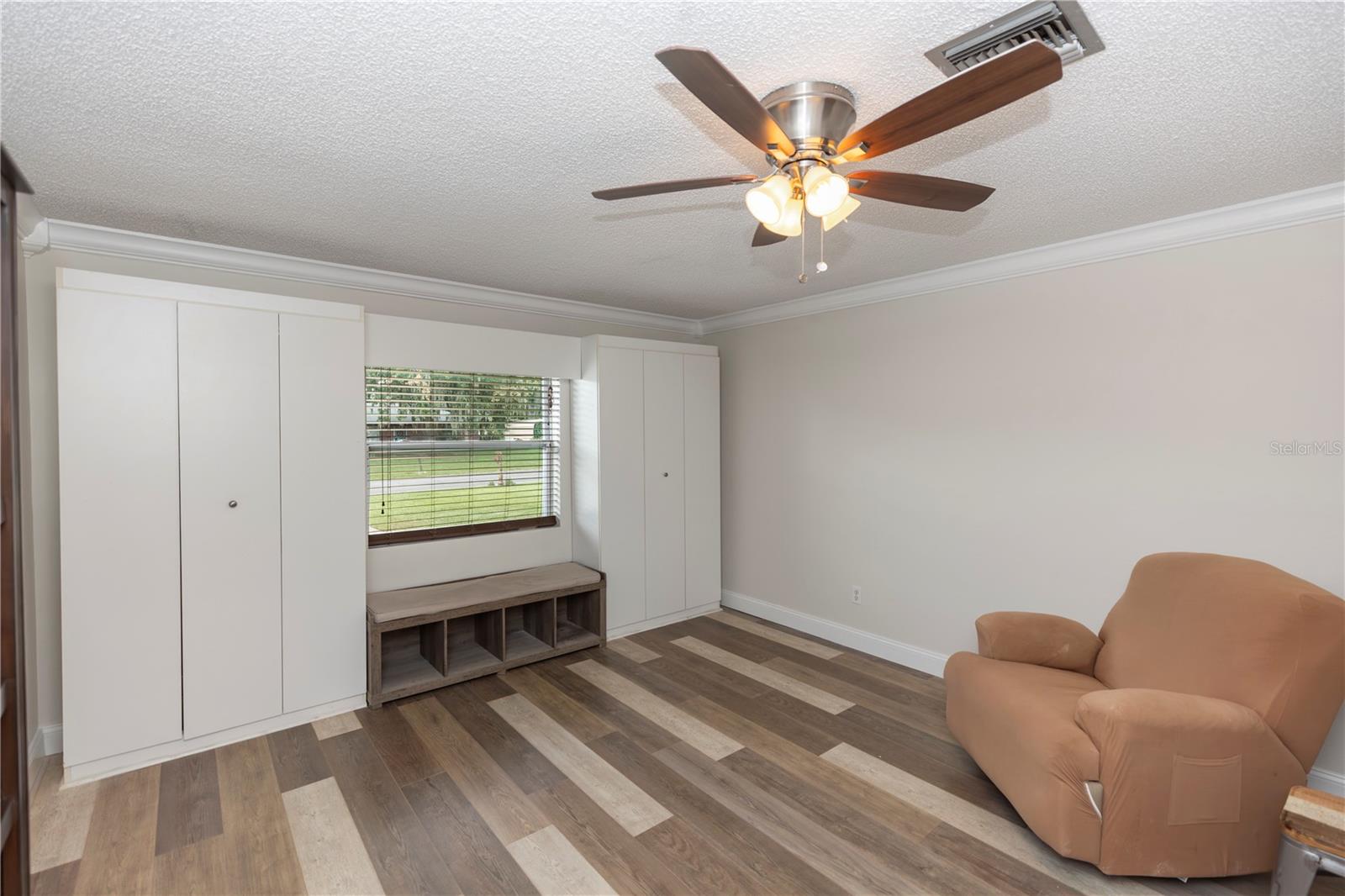 Image 22 of 42 For 136 Gardenia Drive