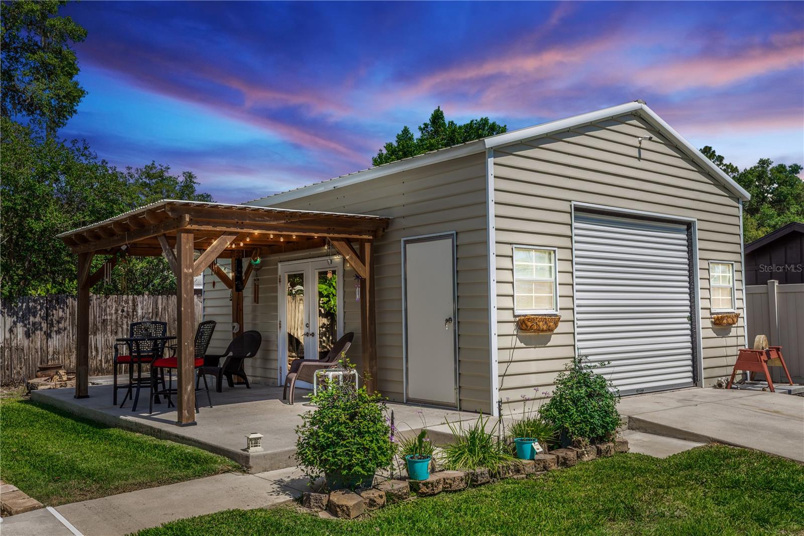Image 34 of 42 For 136 Gardenia Drive