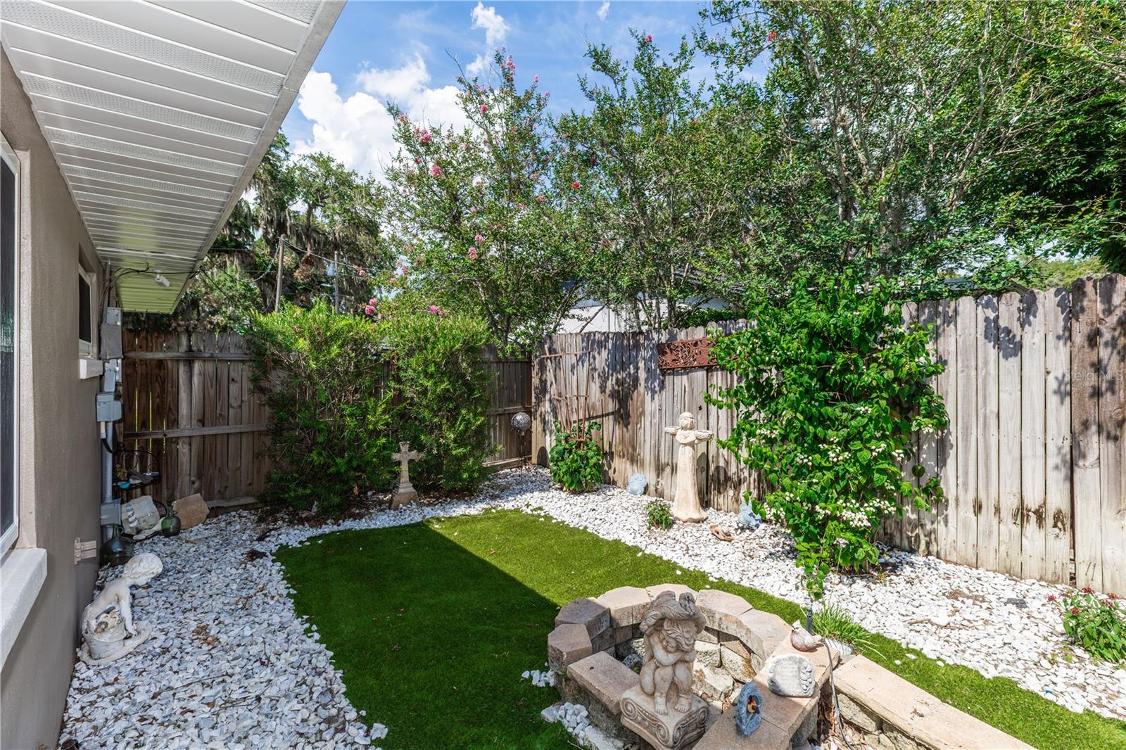 Image 37 of 42 For 136 Gardenia Drive