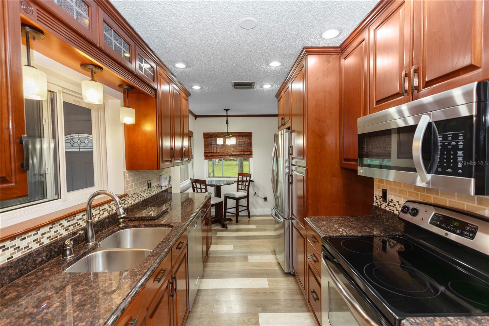 Image 6 of 42 For 136 Gardenia Drive