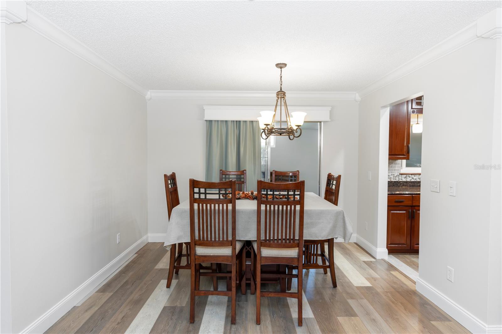 Image 8 of 42 For 136 Gardenia Drive