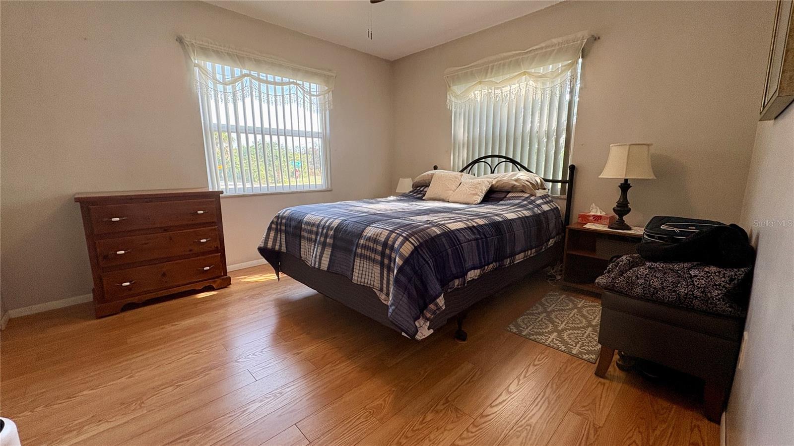 Image 18 of 31 For 1301 Killian Street