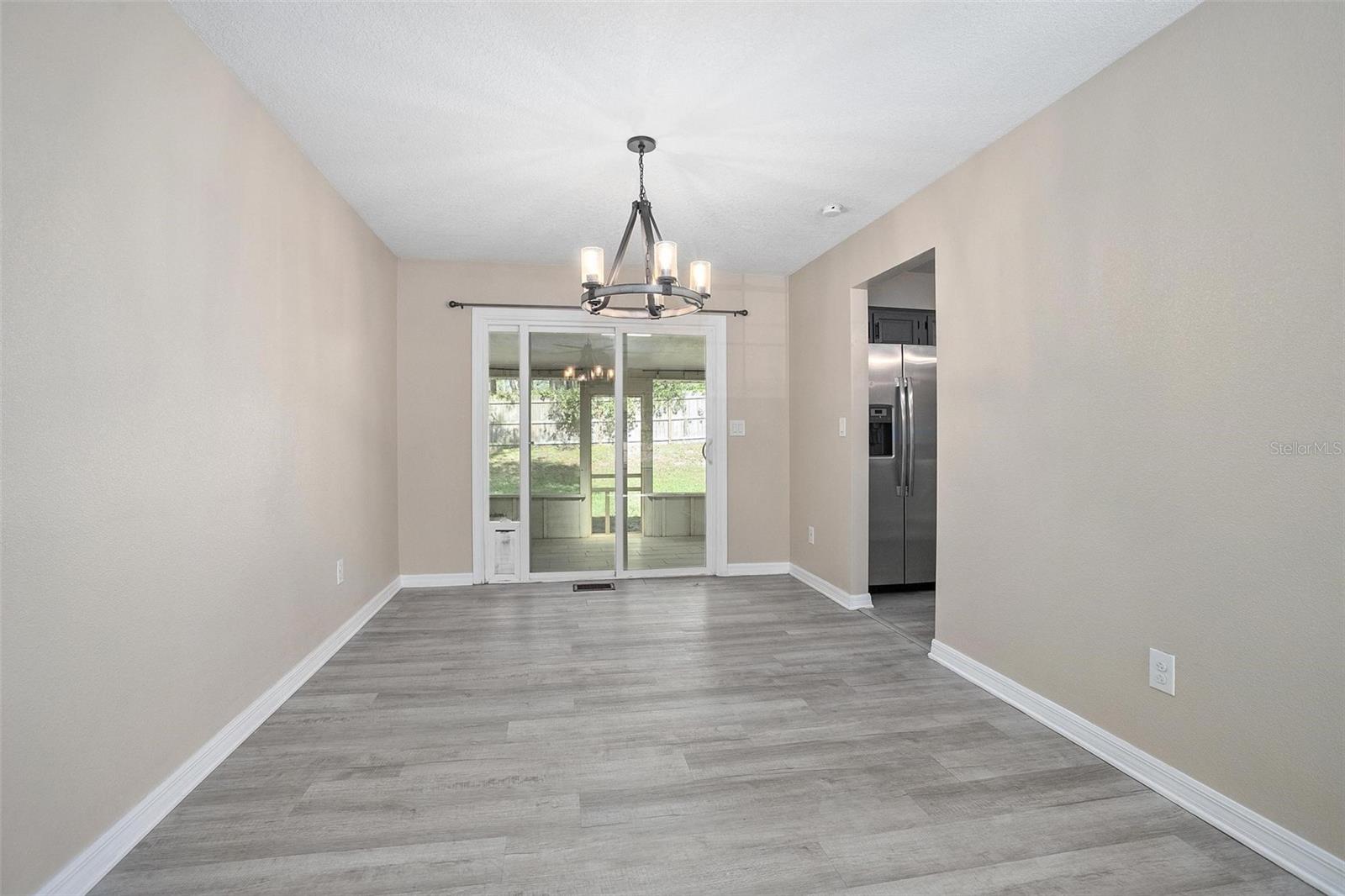 Image 12 of 30 For 2032 Yorkshire Drive