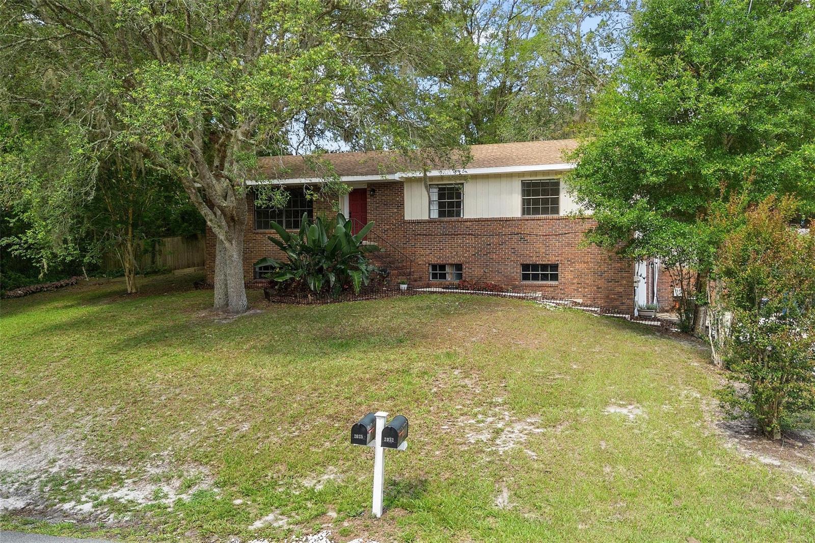 Image 2 of 30 For 2032 Yorkshire Drive