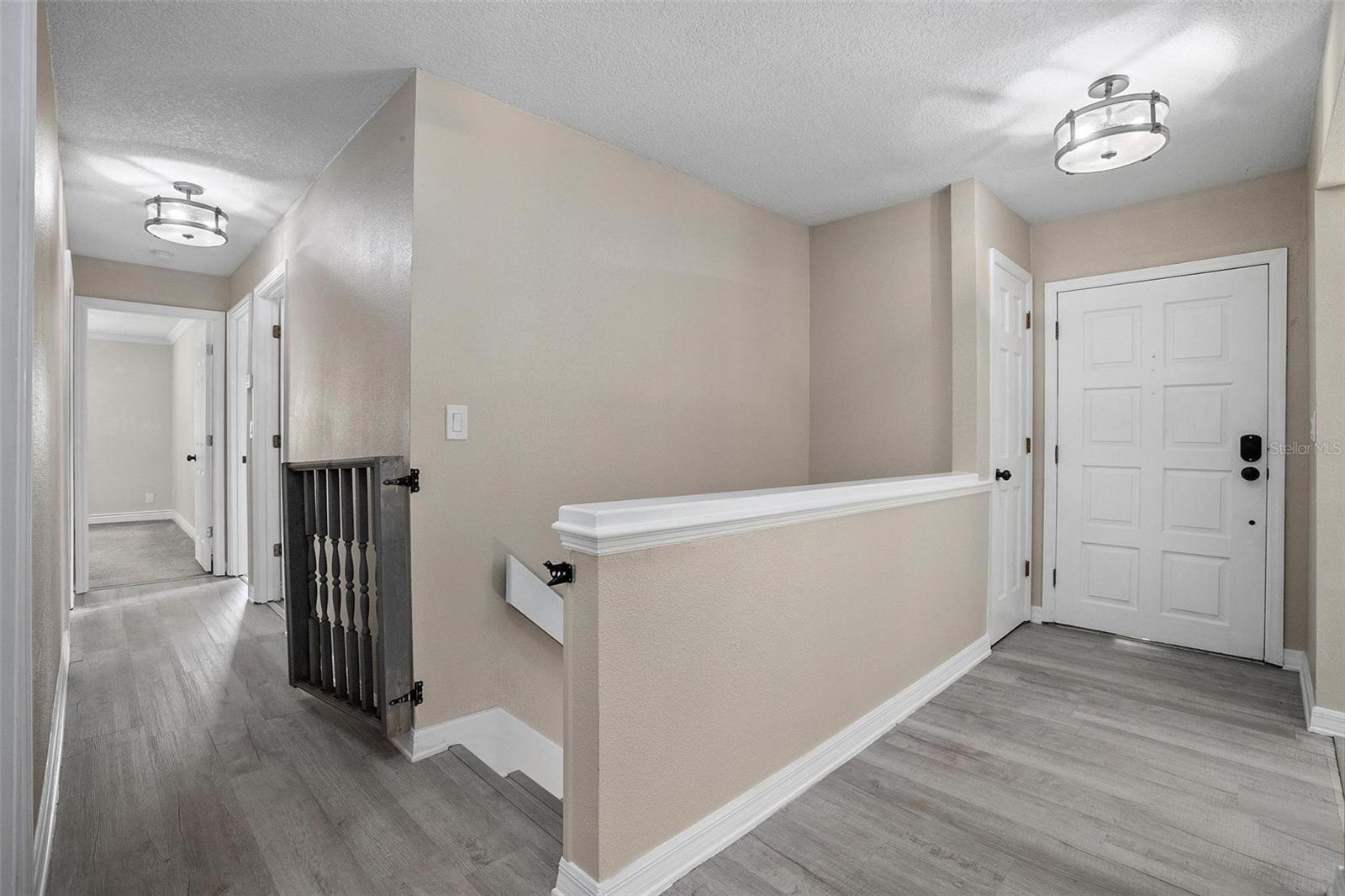 Image 9 of 30 For 2032 Yorkshire Drive