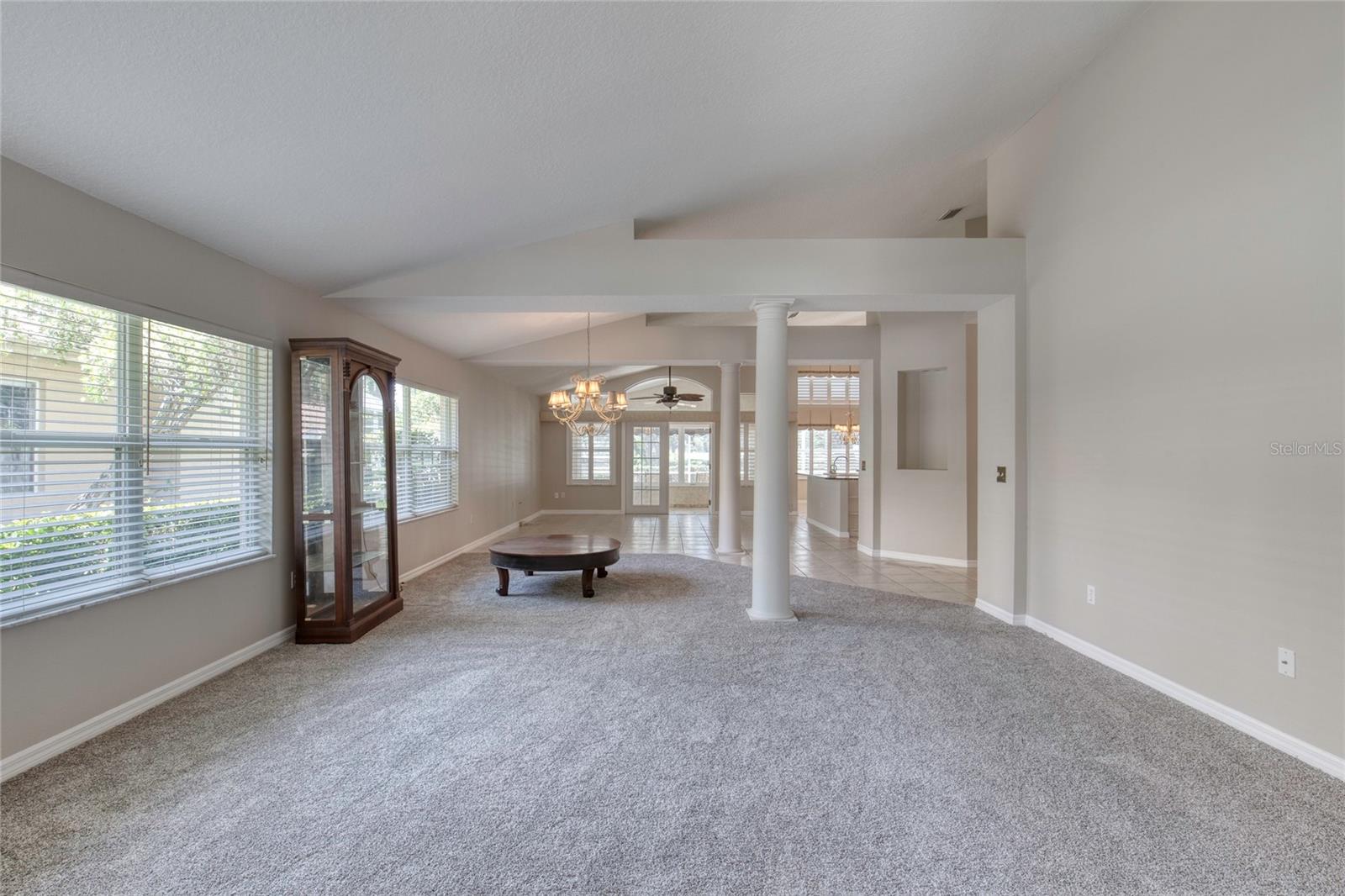 Image 12 of 97 For 438 Harbour Town Lane