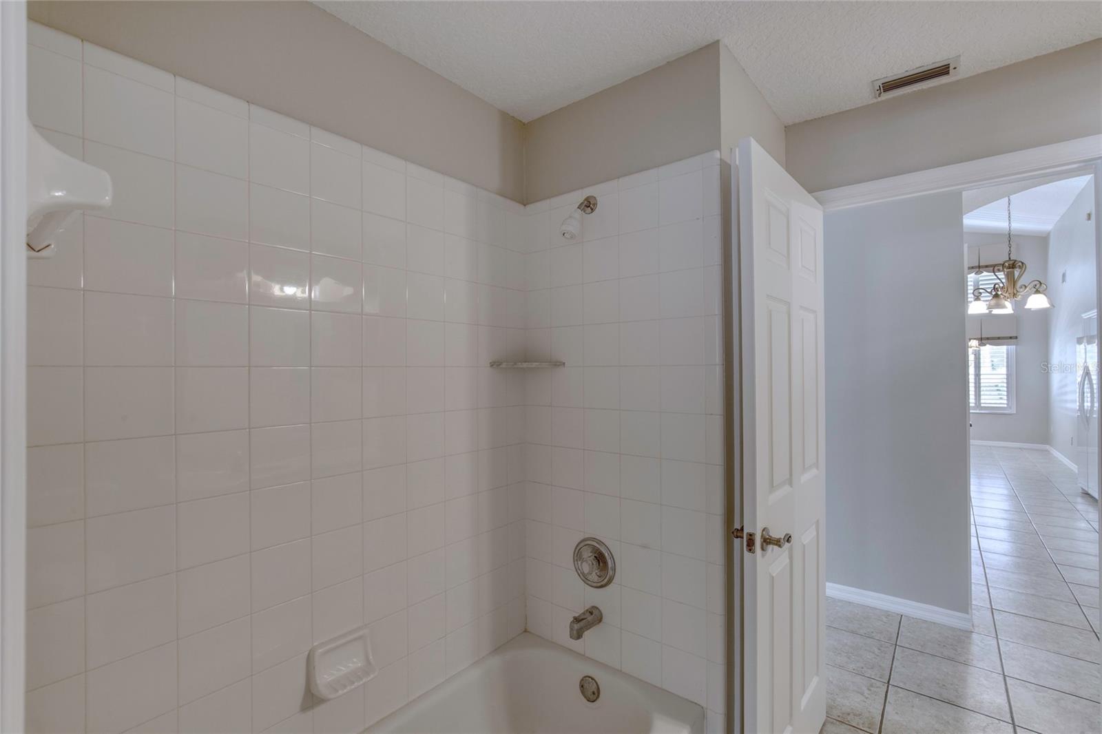 Image 44 of 97 For 438 Harbour Town Lane