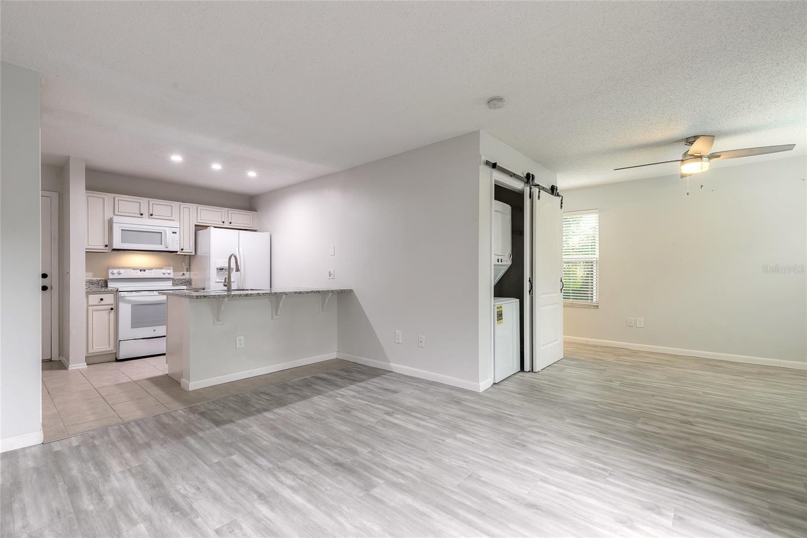 Image 11 of 39 For 1401 Palmetto Avenue 119