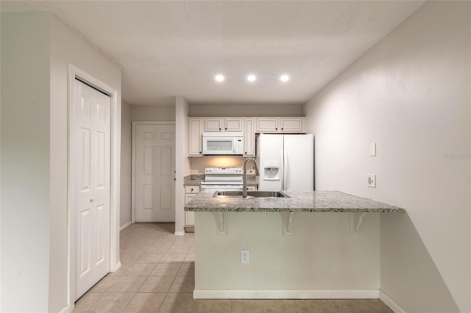 Image 16 of 39 For 1401 Palmetto Avenue 119
