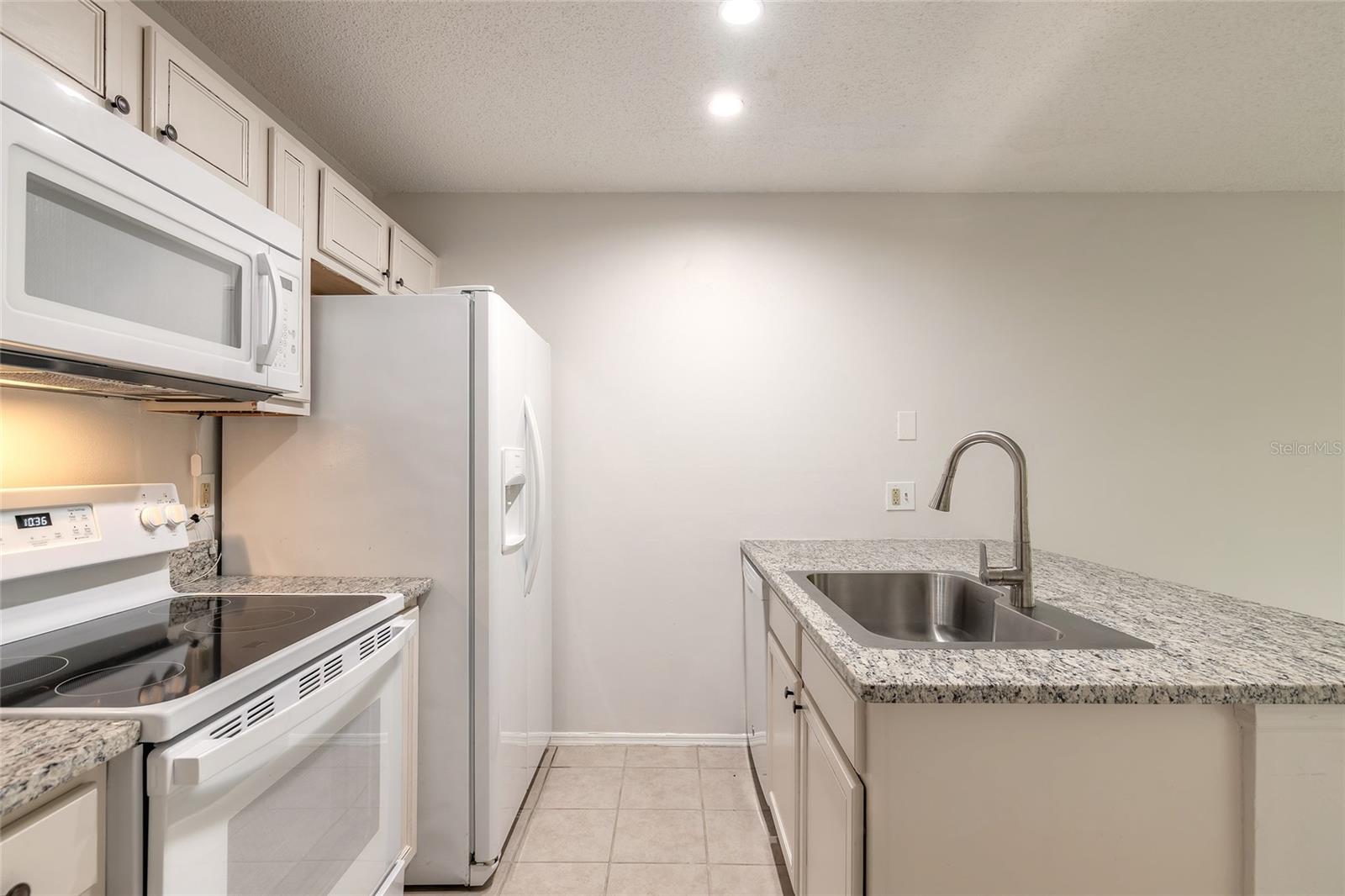 Image 18 of 39 For 1401 Palmetto Avenue 119