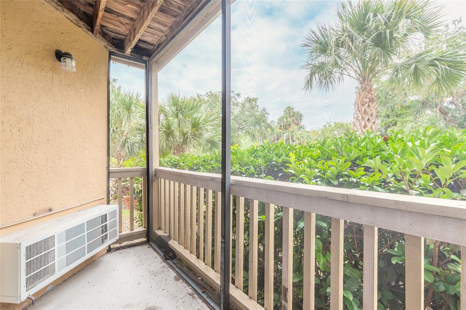 Image 19 of 39 For 1401 Palmetto Avenue 119
