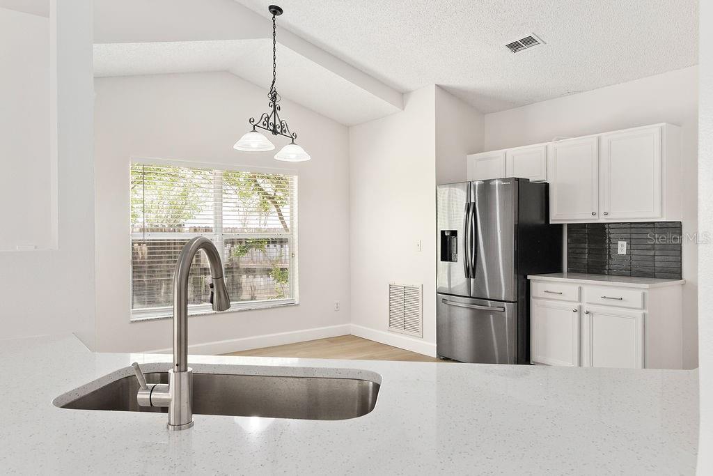 Image 12 of 27 For 1425 Whispering Woods Way