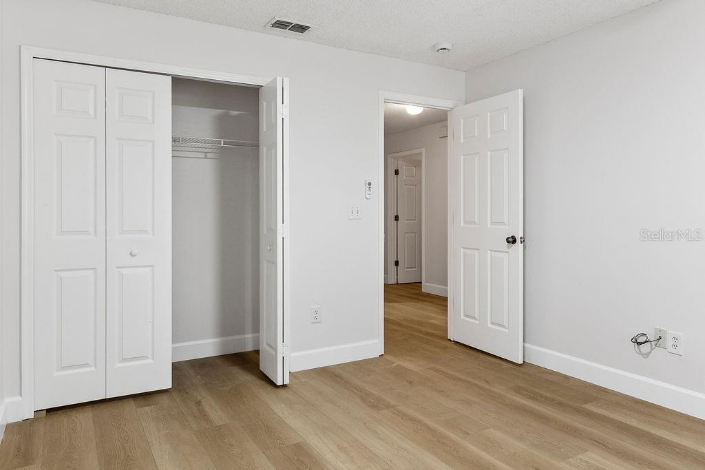 Image 20 of 27 For 1425 Whispering Woods Way