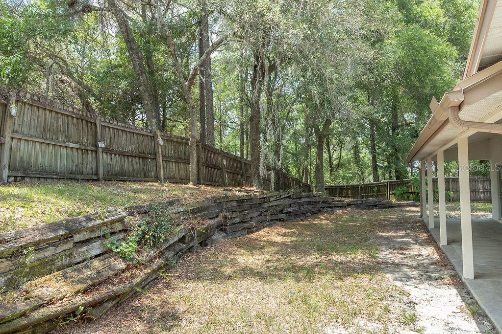 Image 25 of 27 For 1425 Whispering Woods Way