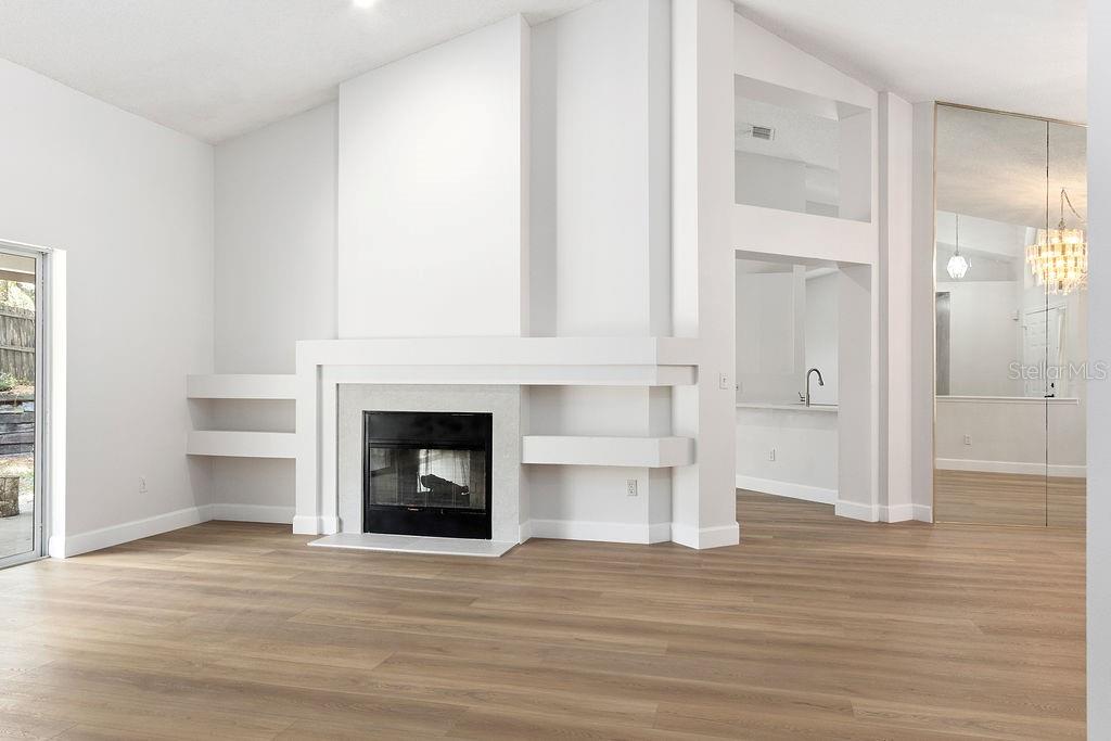 Image 7 of 27 For 1425 Whispering Woods Way