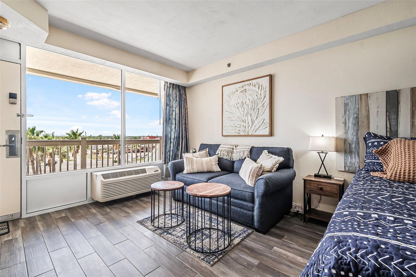 Image 10 of 22 For 2700 Atlantic Avenue 403
