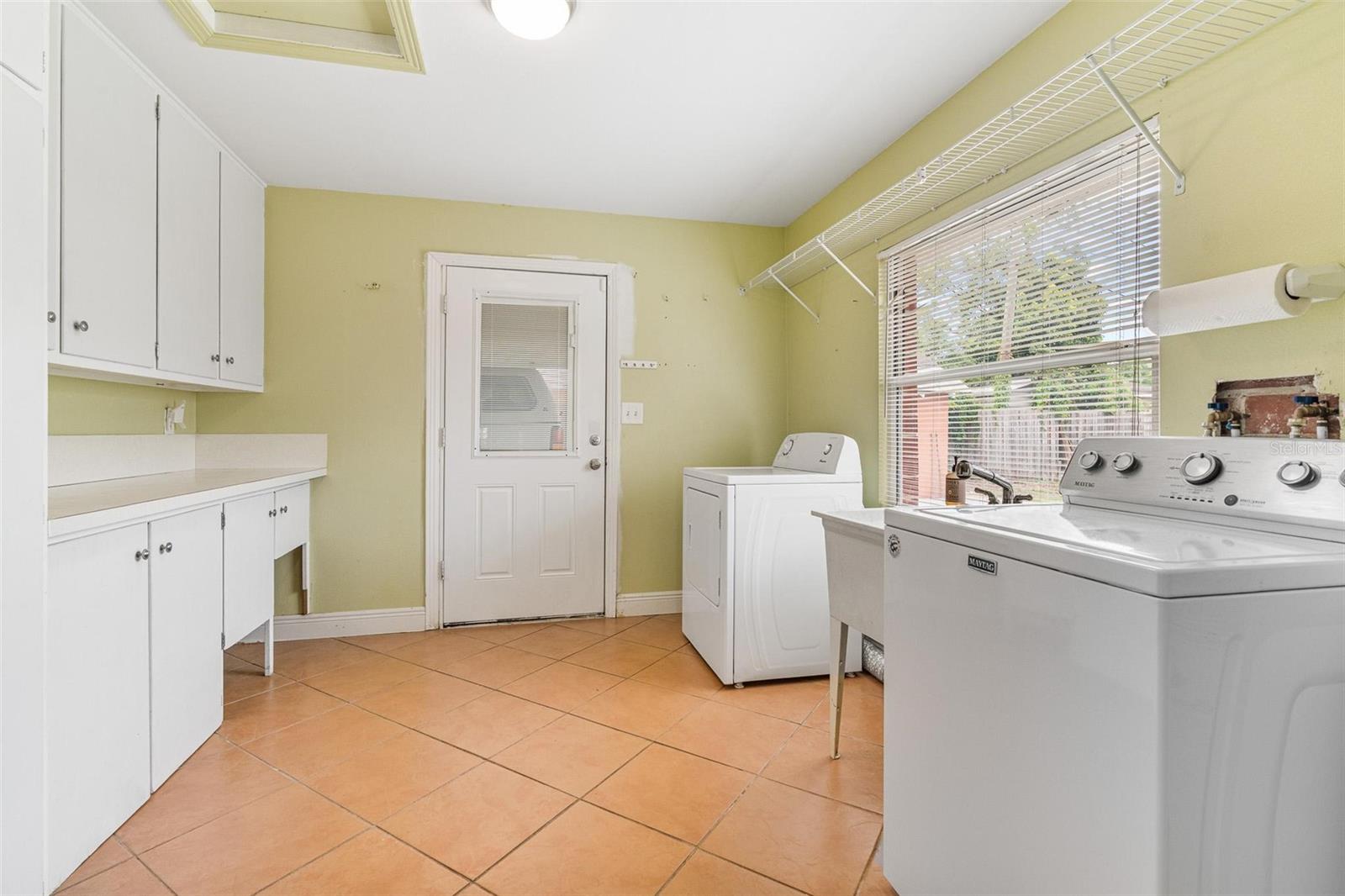 Image 13 of 48 For 1411 Cliff Avenue