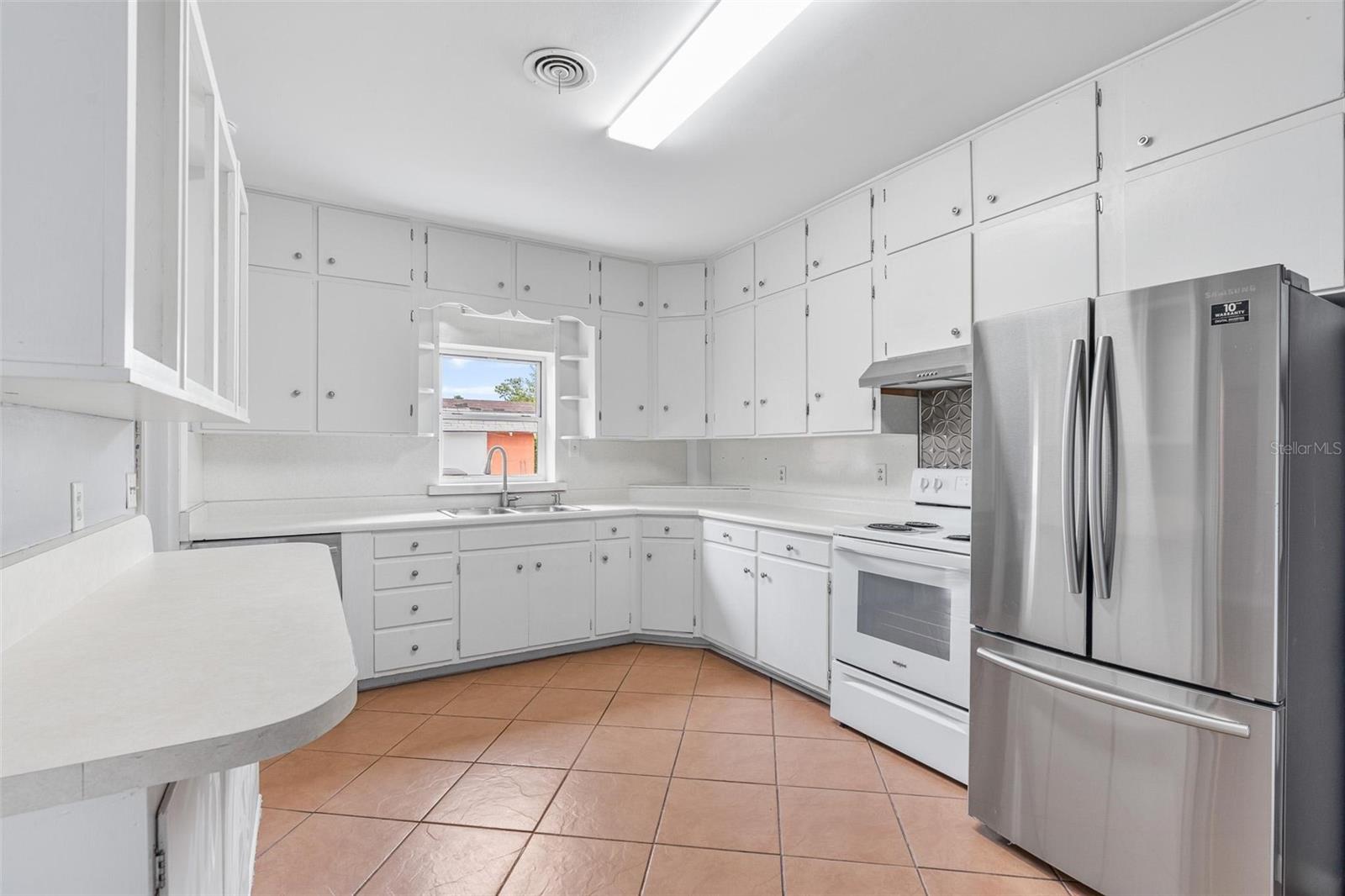 Image 14 of 48 For 1411 Cliff Avenue