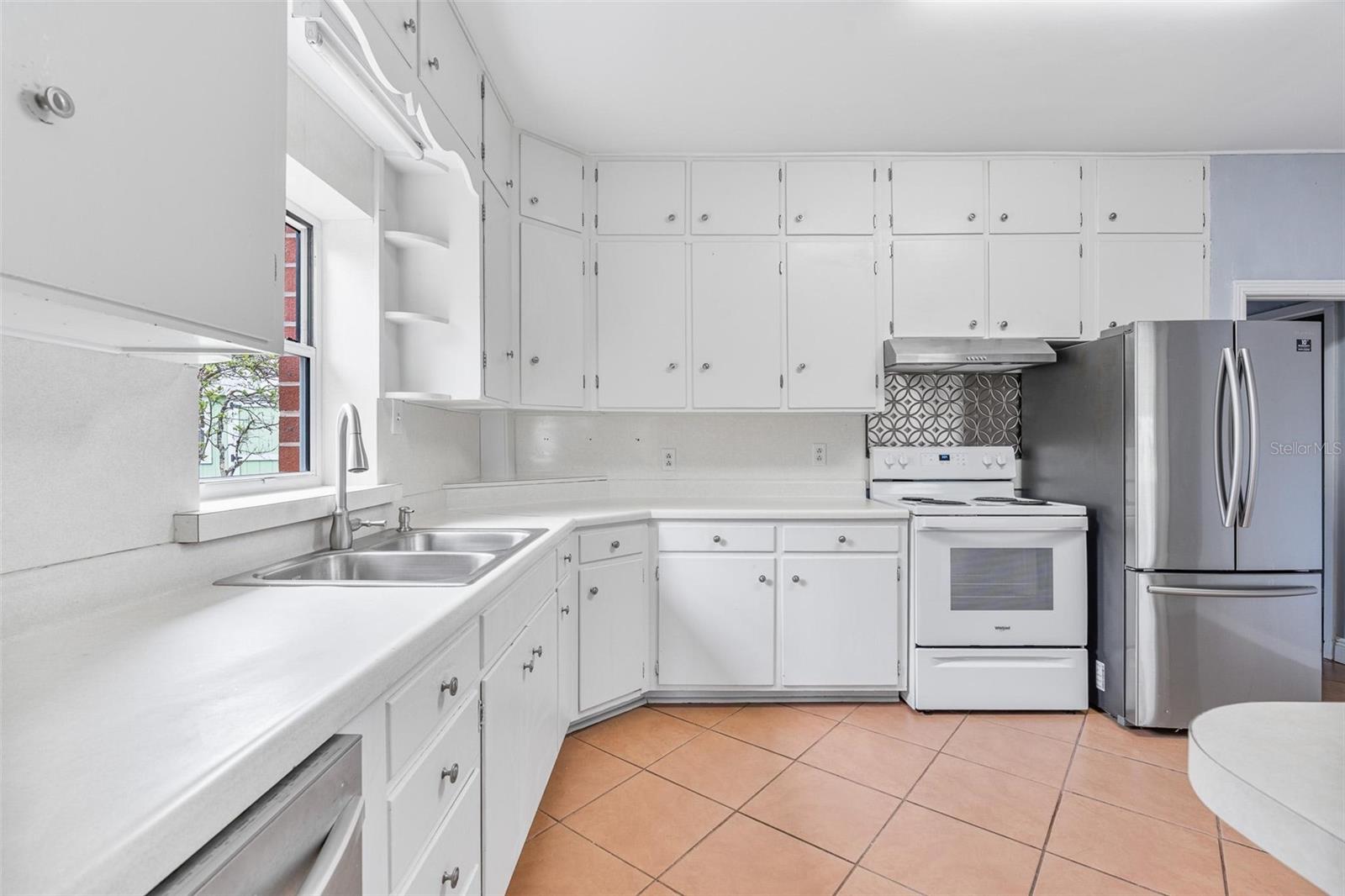 Image 15 of 48 For 1411 Cliff Avenue