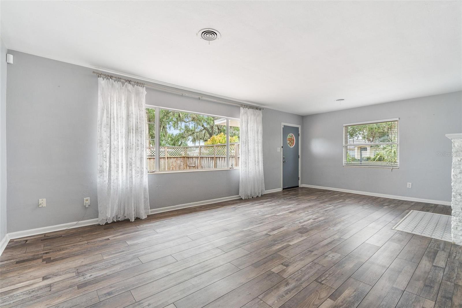 Image 17 of 48 For 1411 Cliff Avenue