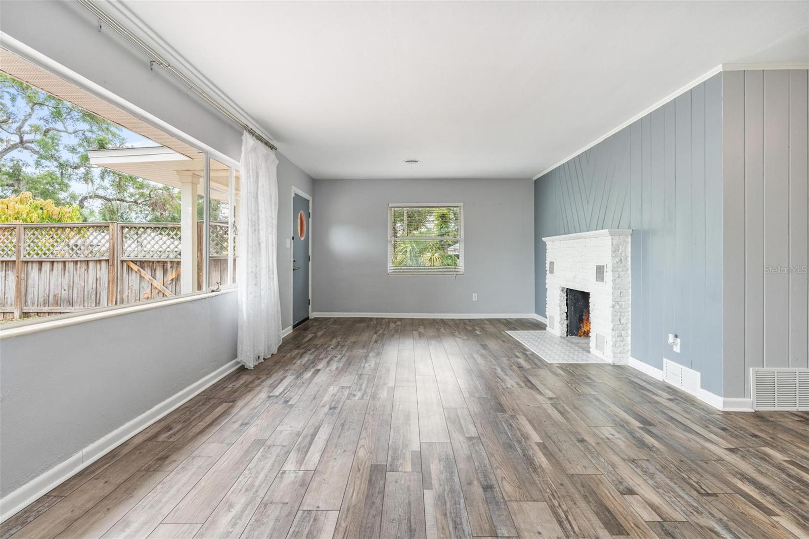 Image 21 of 48 For 1411 Cliff Avenue