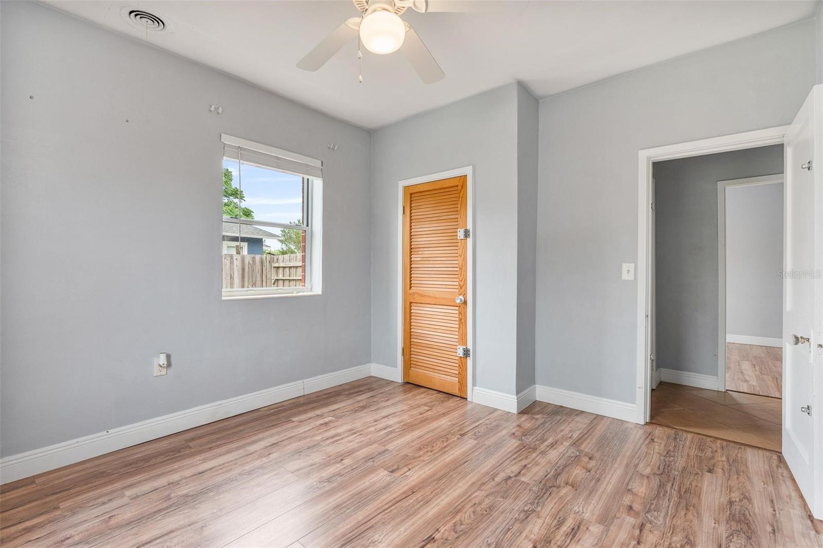 Image 30 of 48 For 1411 Cliff Avenue