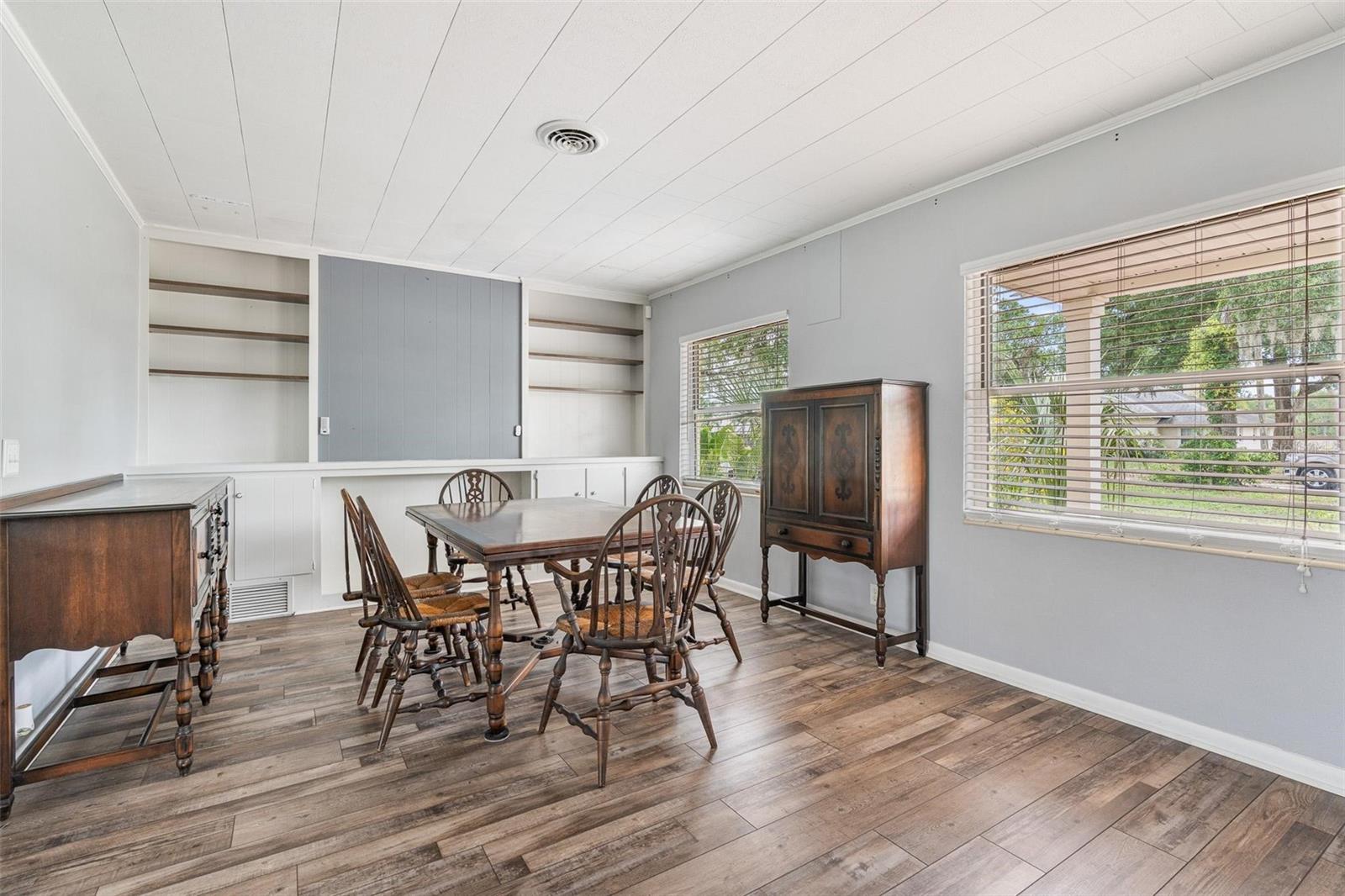 Image 8 of 48 For 1411 Cliff Avenue