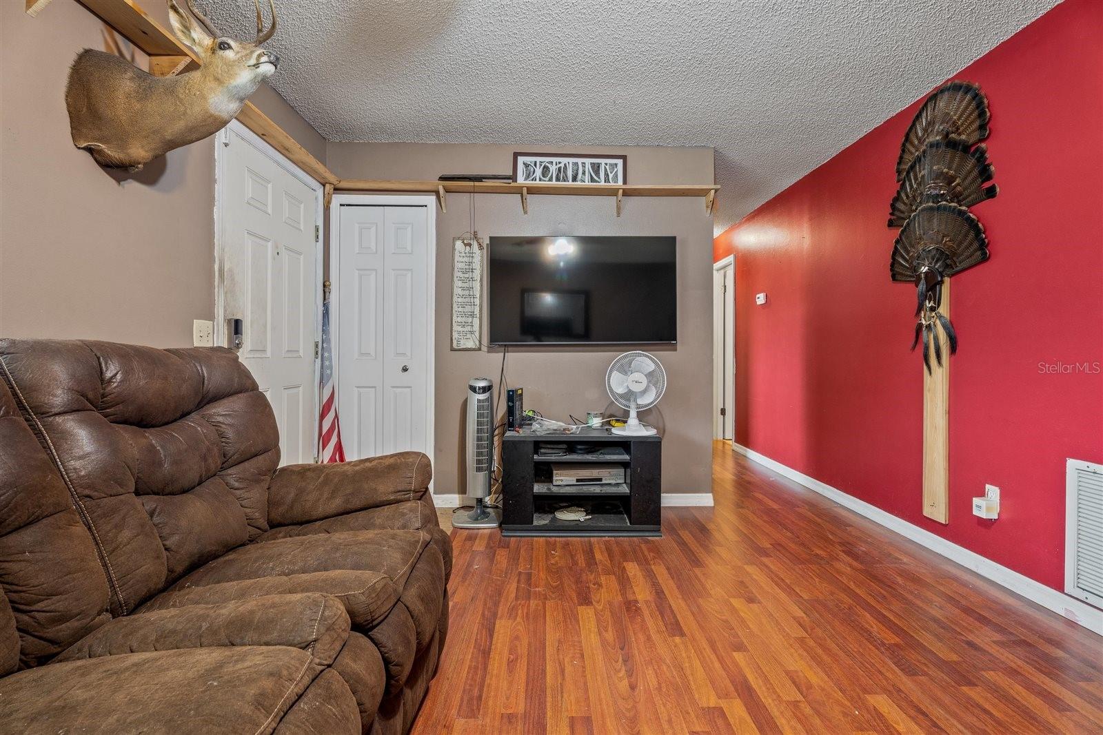 Image 5 of 25 For 137 Fort Smith Boulevard