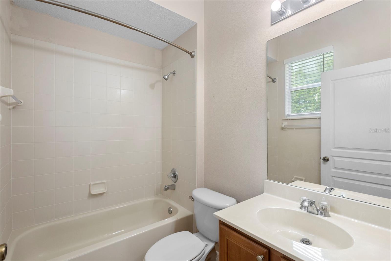 Image 45 of 53 For 227 Blue Crystal Drive