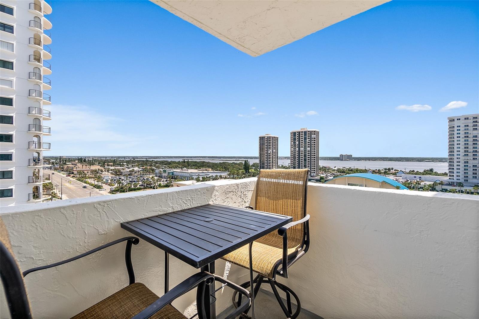 Image 16 of 46 For 2987 Atlantic Avenue 901