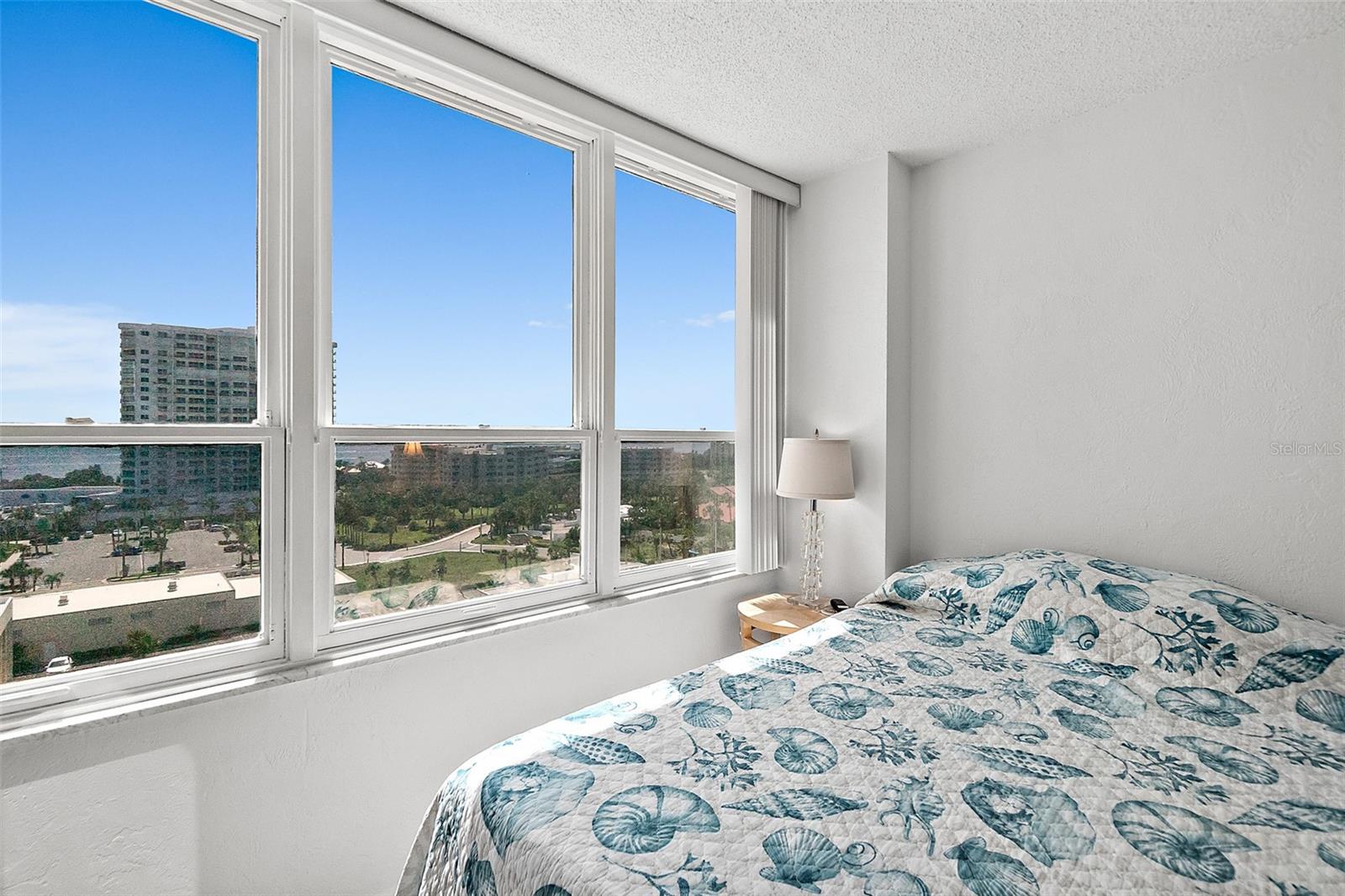 Image 23 of 46 For 2987 Atlantic Avenue 901