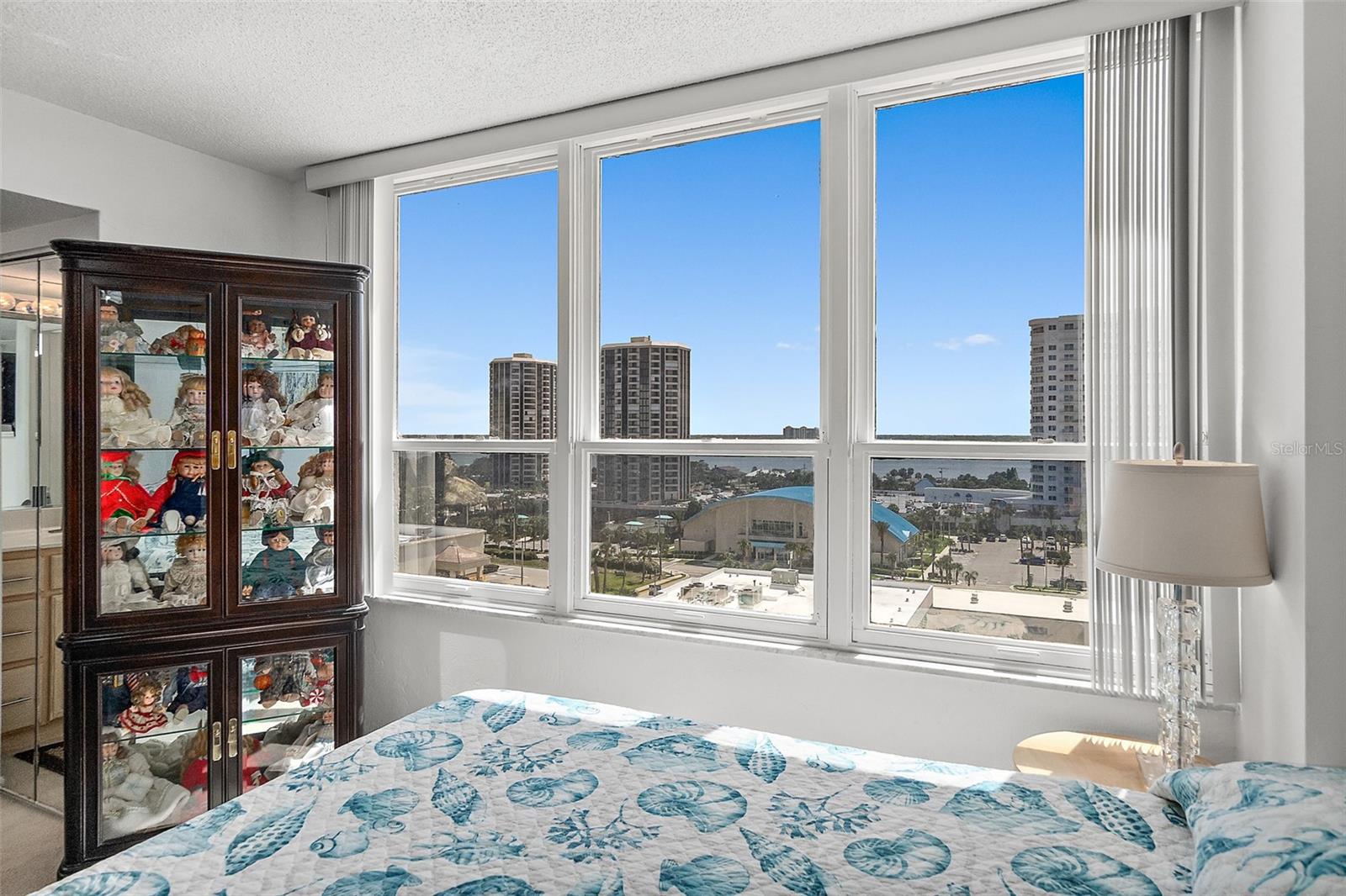 Image 24 of 46 For 2987 Atlantic Avenue 901