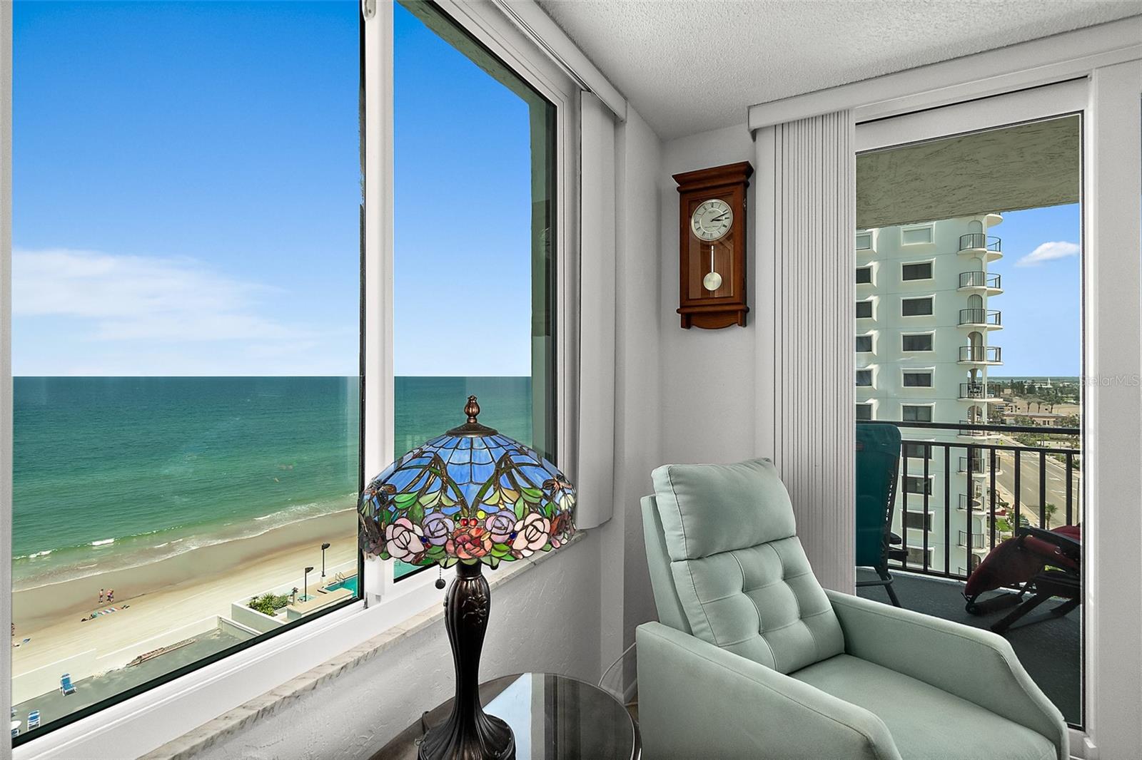 Image 5 of 46 For 2987 Atlantic Avenue 901