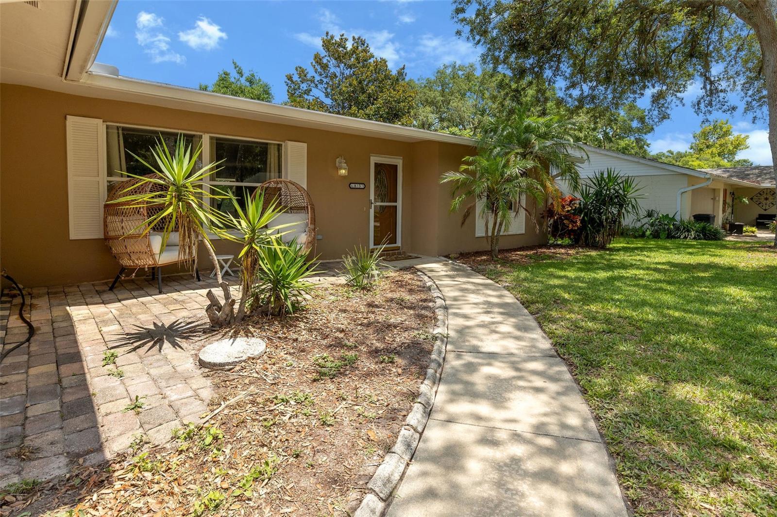 Image 2 of 45 For 833 Lucerne Circle
