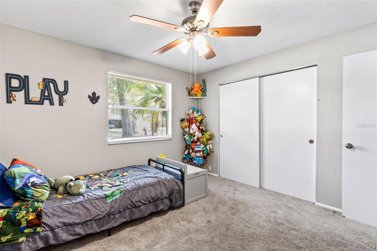 Image 27 of 45 For 833 Lucerne Circle