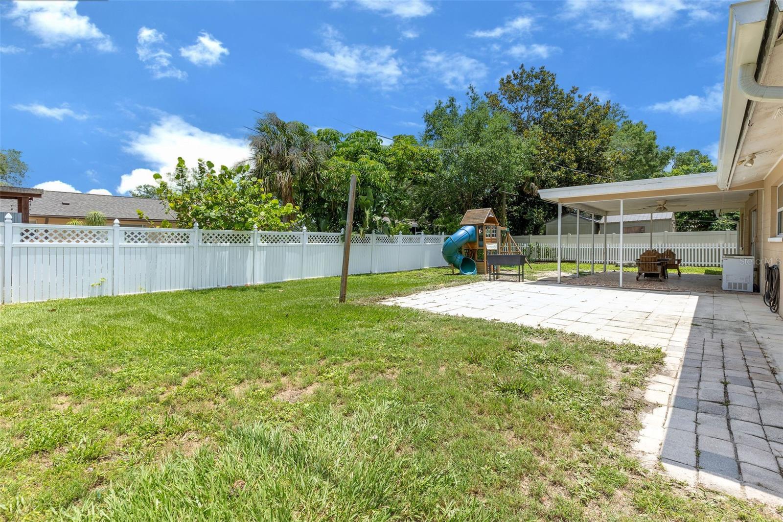 Image 37 of 45 For 833 Lucerne Circle