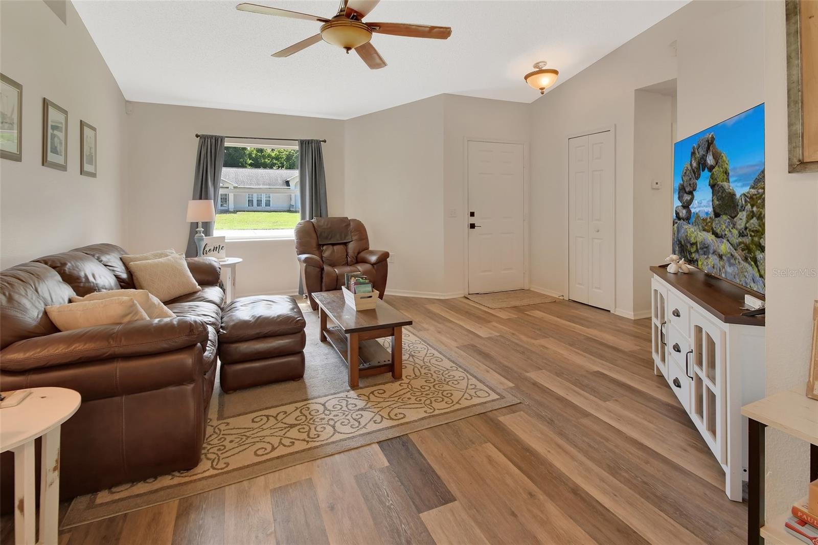 Image 4 of 27 For 414 Lancaster Avenue