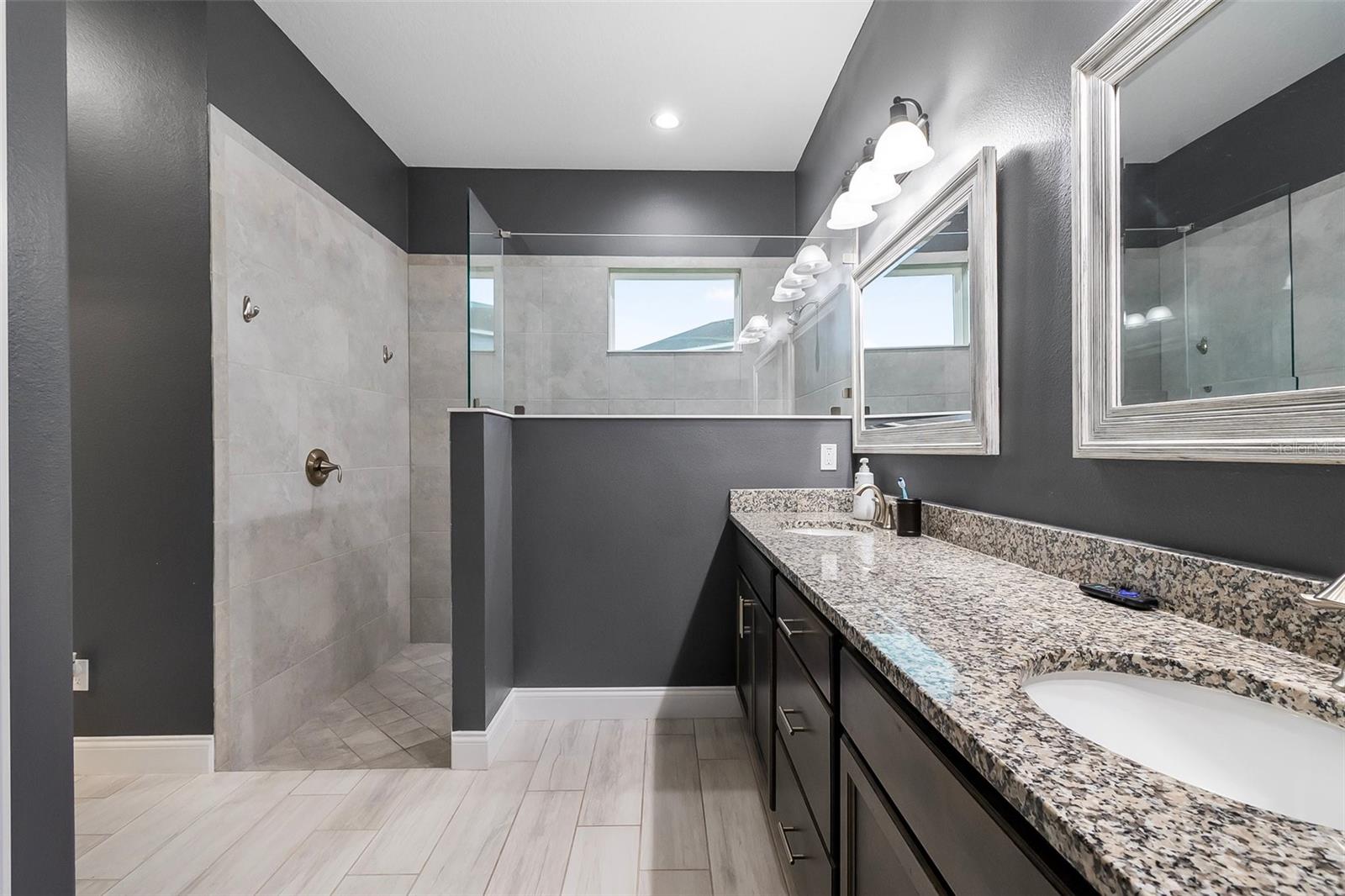 Image 70 of 72 For 2948 Bella Flore Terrace